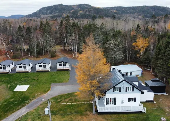 Les Chalets De La Colline Inc